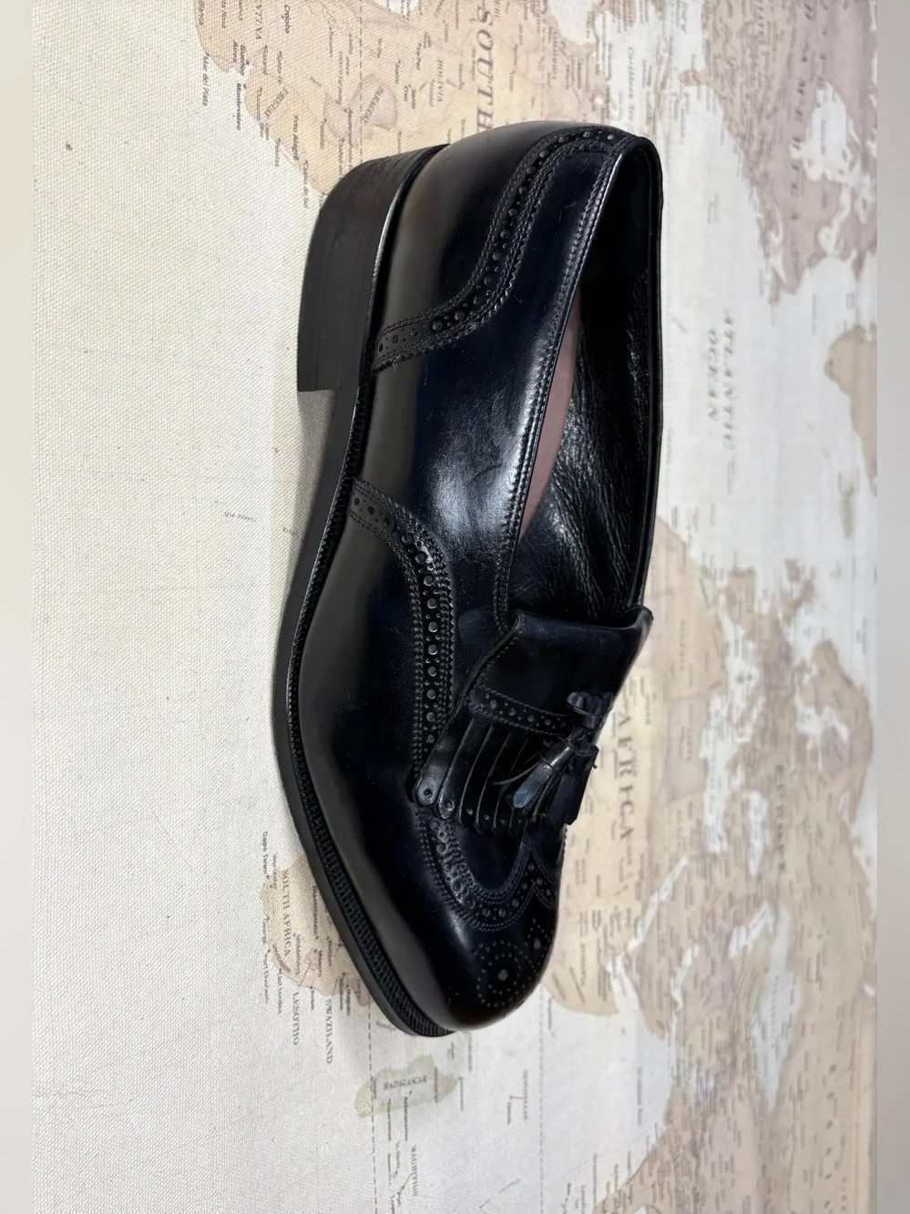 Men's US 10.5 EEE Black Florsheim Kiltie Tassel Slip-On Dress Loafer Shoes